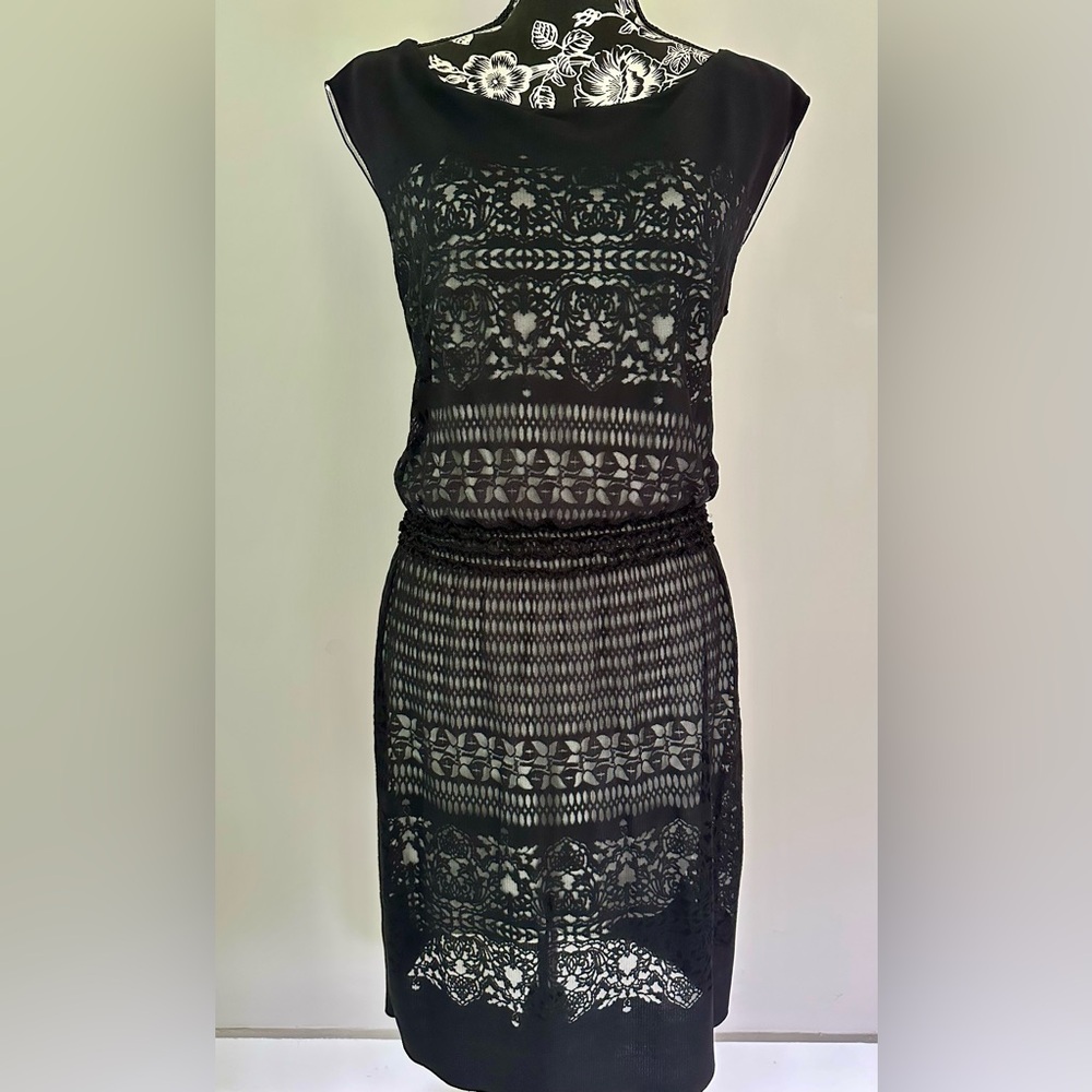 Max Studio b/w cut-out print summer dress
